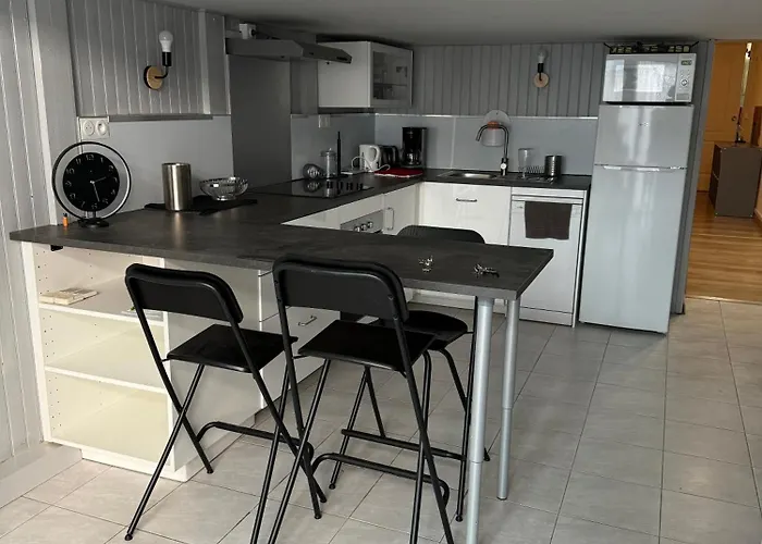 Au Pied Des Halles - 46m2 En Centre - 1 Et 1 Mezzanine - Confort * 세테