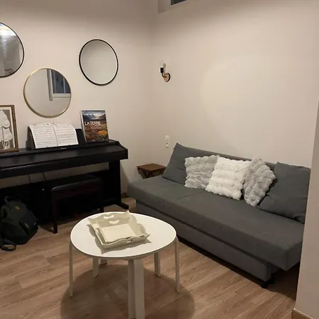 Au Pied Des Halles - 46m2 En Centre - 1 Et 1 Mezzanine - Confort *
